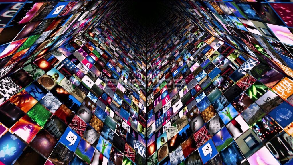 Multicolor Media Screens in a Converging Tunnel Composition