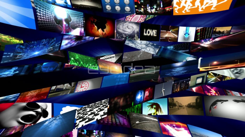 Dynamic Montage of Diverse Video Screens in a Curved Array