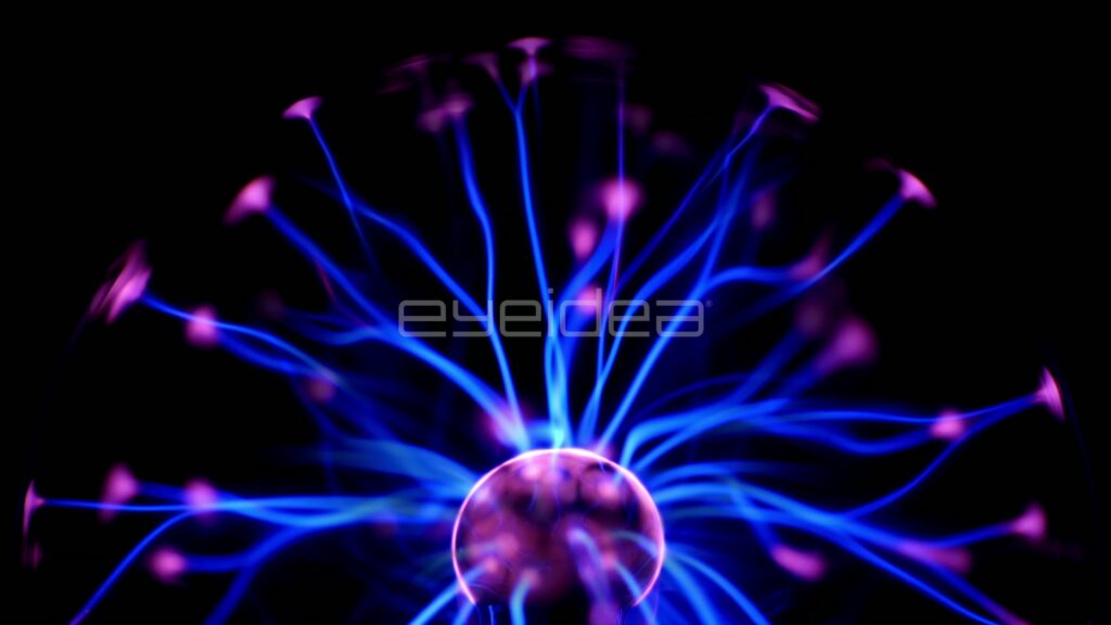 Low Plasma Globe View with Streamers Fanning Upward